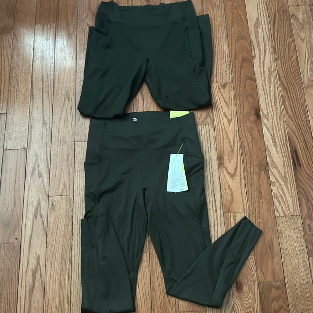 2 All in Motion Flex High Rise Leggings Medium
